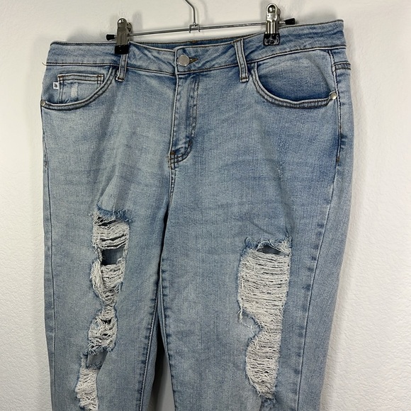 Judy Blue Destroyed Boyfriend Jeans‎ light Wash size 15/32 - Picture 2 of 10